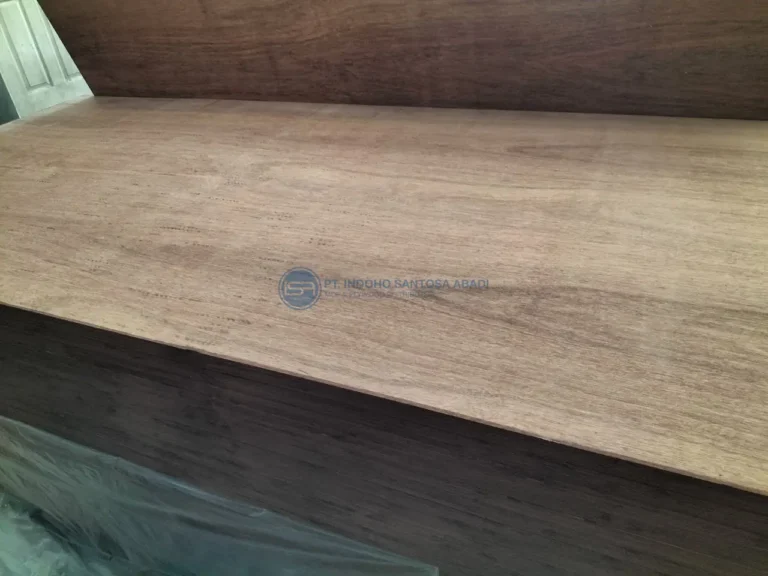 Container flooring Plywood 28mm - Full Kruing