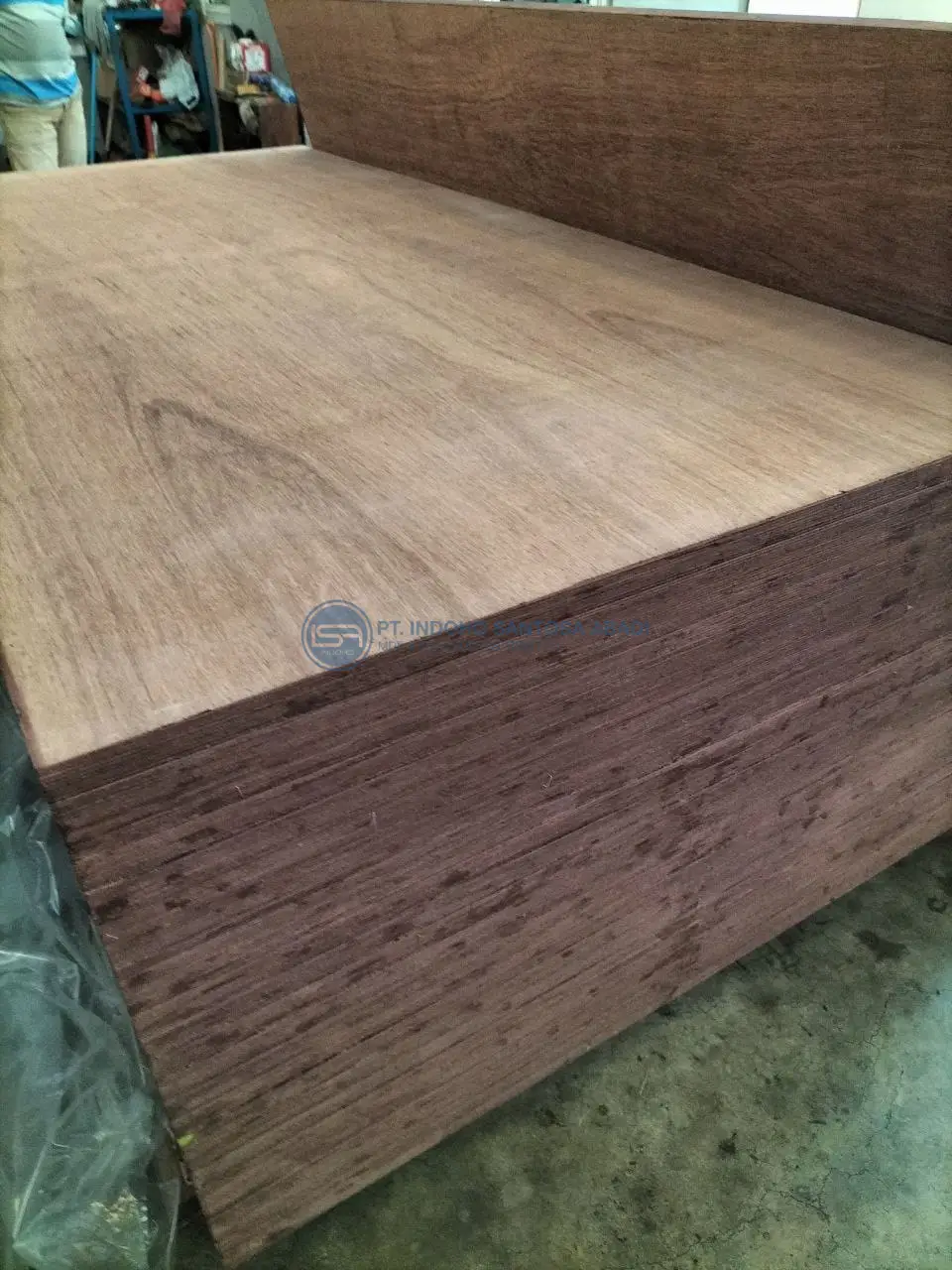 Container flooring Plywood 28mm - Full Kruing